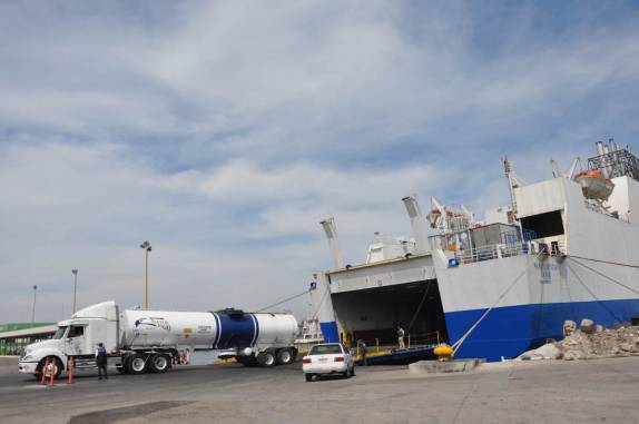 O enorme ferry-boat entre Mazatlán e La Paz, na Baja California - México